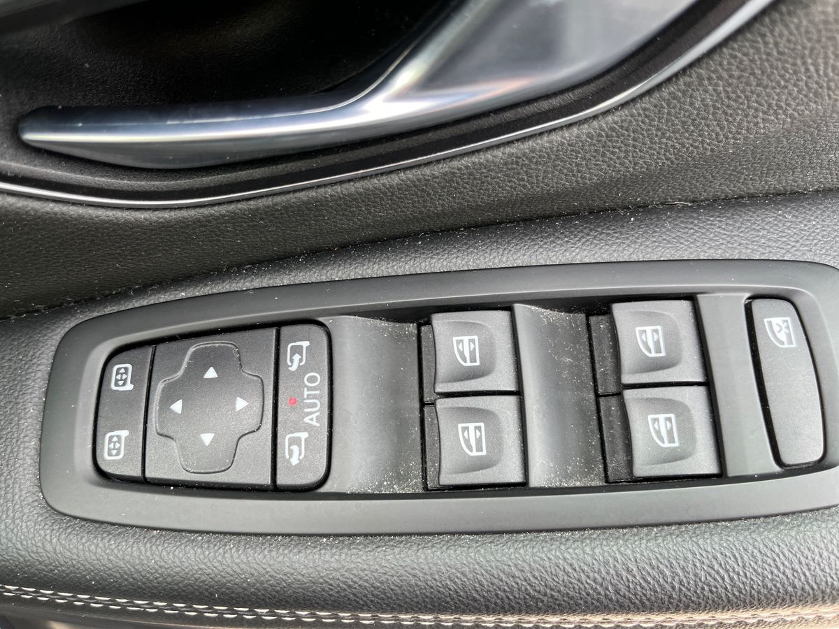 Used Renault Scenic 2017 for sale - 76421590: Photo 18