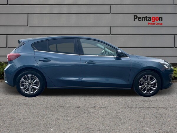 Used Ford Focus 2023 for sale - 75555066: Photo 13