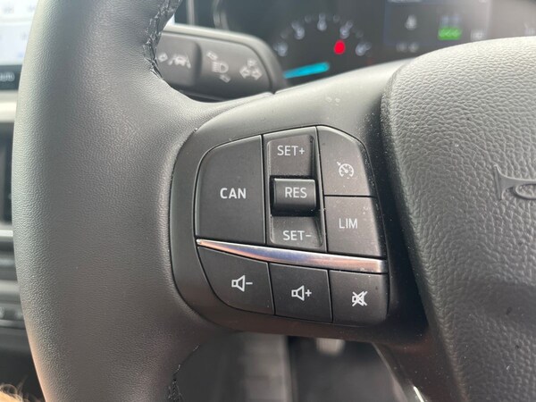 Used Ford Focus 2023 for sale - 75555066: Photo 22