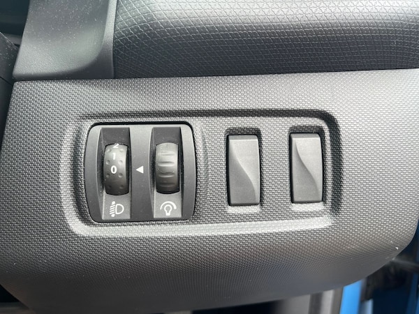Used Renault Clio 2015 for sale - 75598088: Photo 20