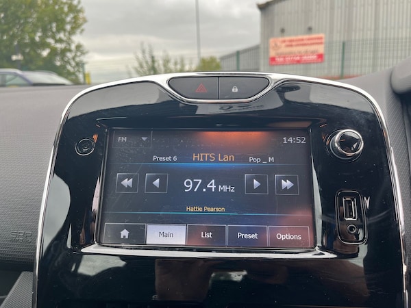 Used Renault Clio 2015 for sale - 75598088: Photo 24