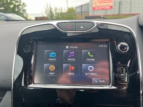 Used Renault Clio 2015 for sale - 75598088: Photo 26