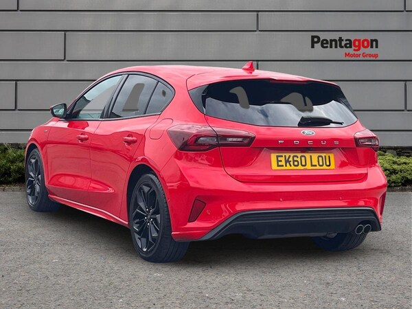 Used Ford Focus 2022 for sale - 76169837: Photo 2