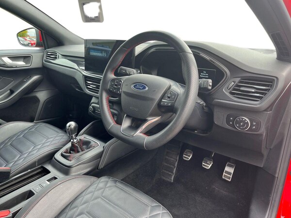 Used Ford Focus 2022 for sale - 76169837: Photo 5