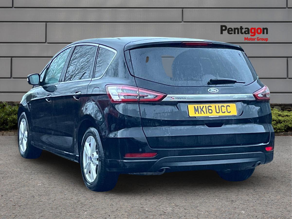 Used Ford S-Max 2016 for sale - 76935242: Photo 2
