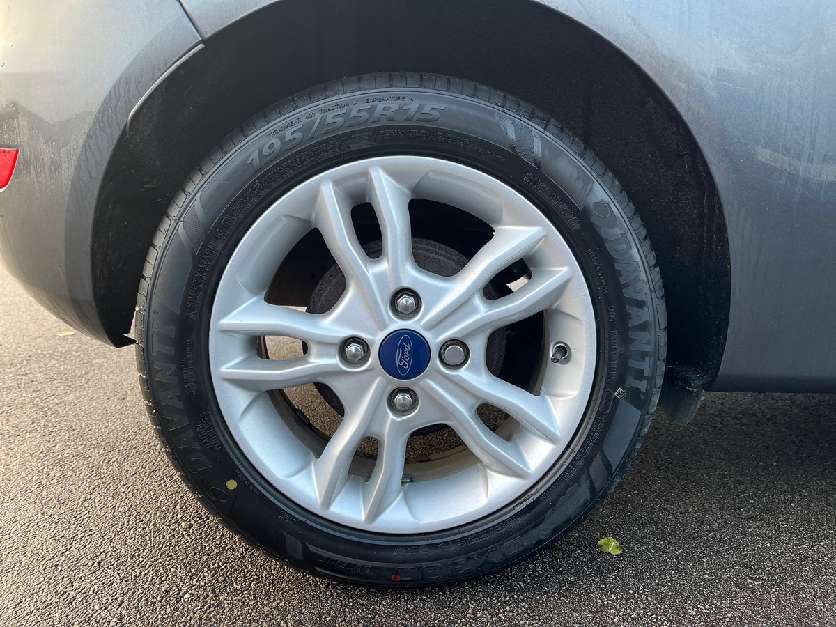 Used Ford Fiesta 2017 for sale - 76718595: Photo 17