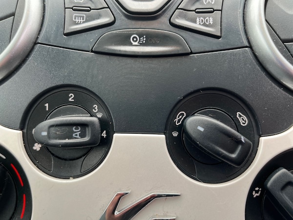Used Ford Ka 2014 for sale - 76133458: Photo 23