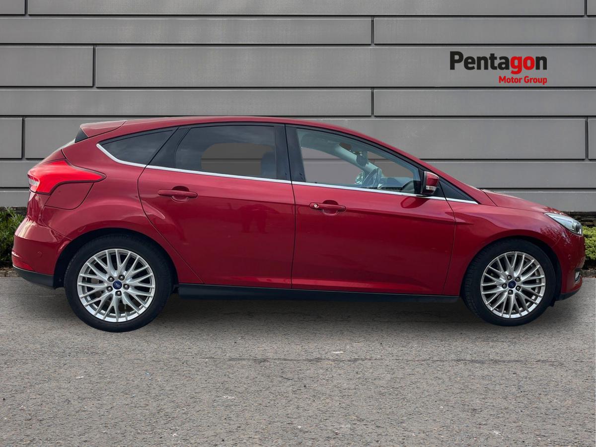 Used Ford Focus 2015 for sale - 76313407: Photo 13