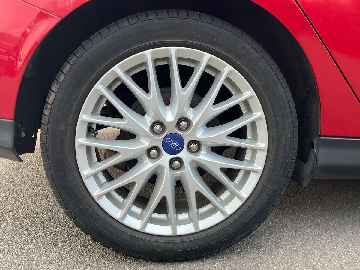 Used Ford Focus 2015 for sale - 76313407: Photo 17