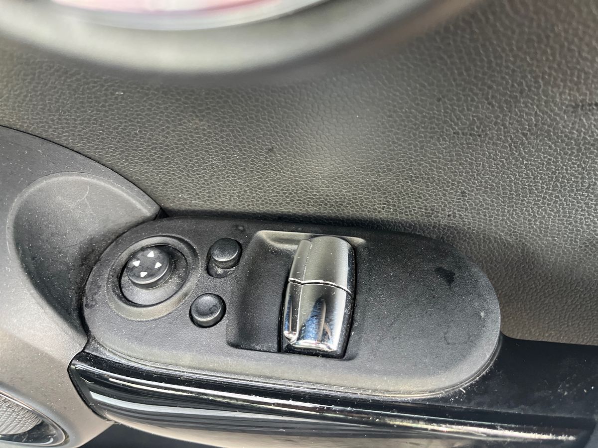 Used MINI Hatch 2015 for sale - 76665996: Photo 19