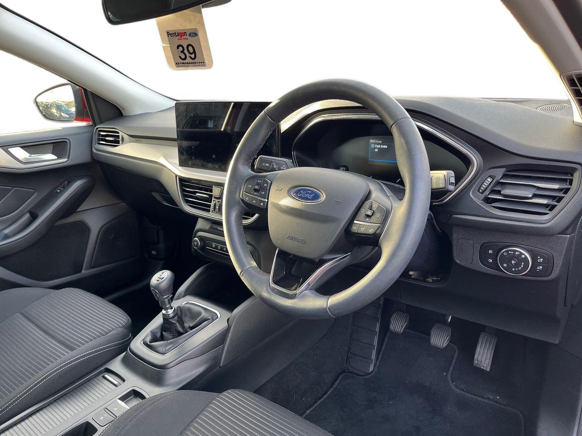 Used Ford Focus 2022 for sale - 76905865: Photo 5