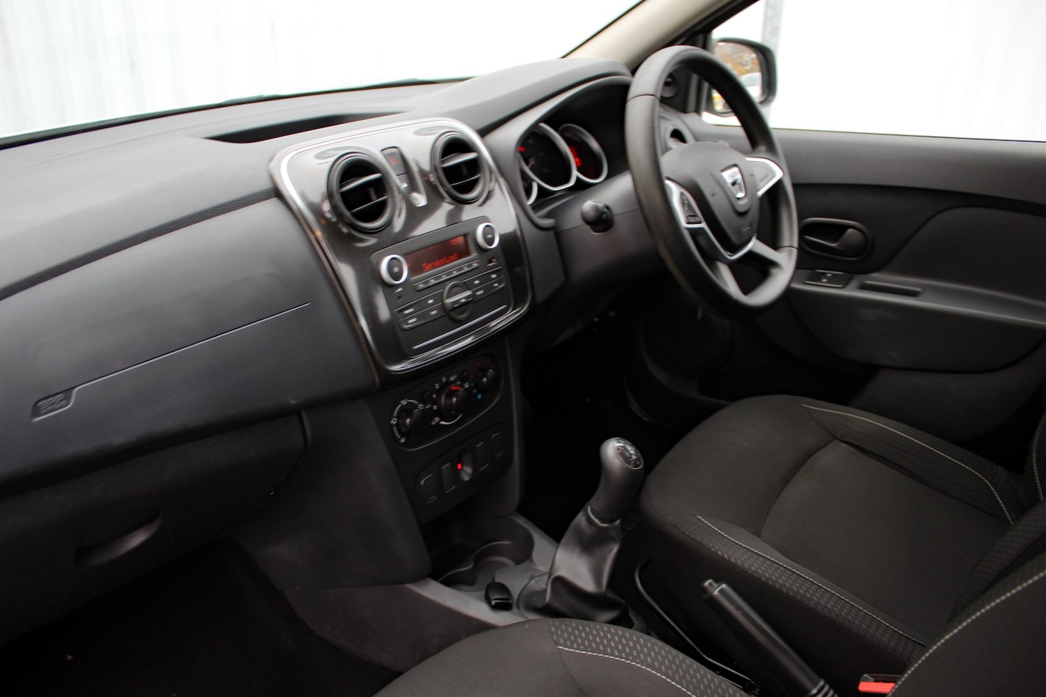 Used Dacia Sandero 2017 for sale - 77423406: Photo 17