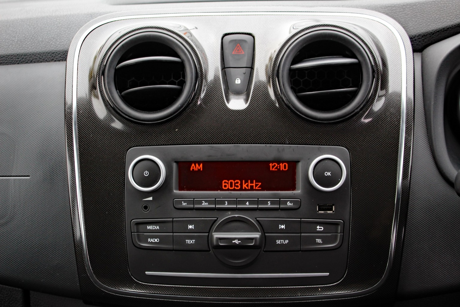 Used Dacia Sandero 2017 for sale - 77423406: Photo 20