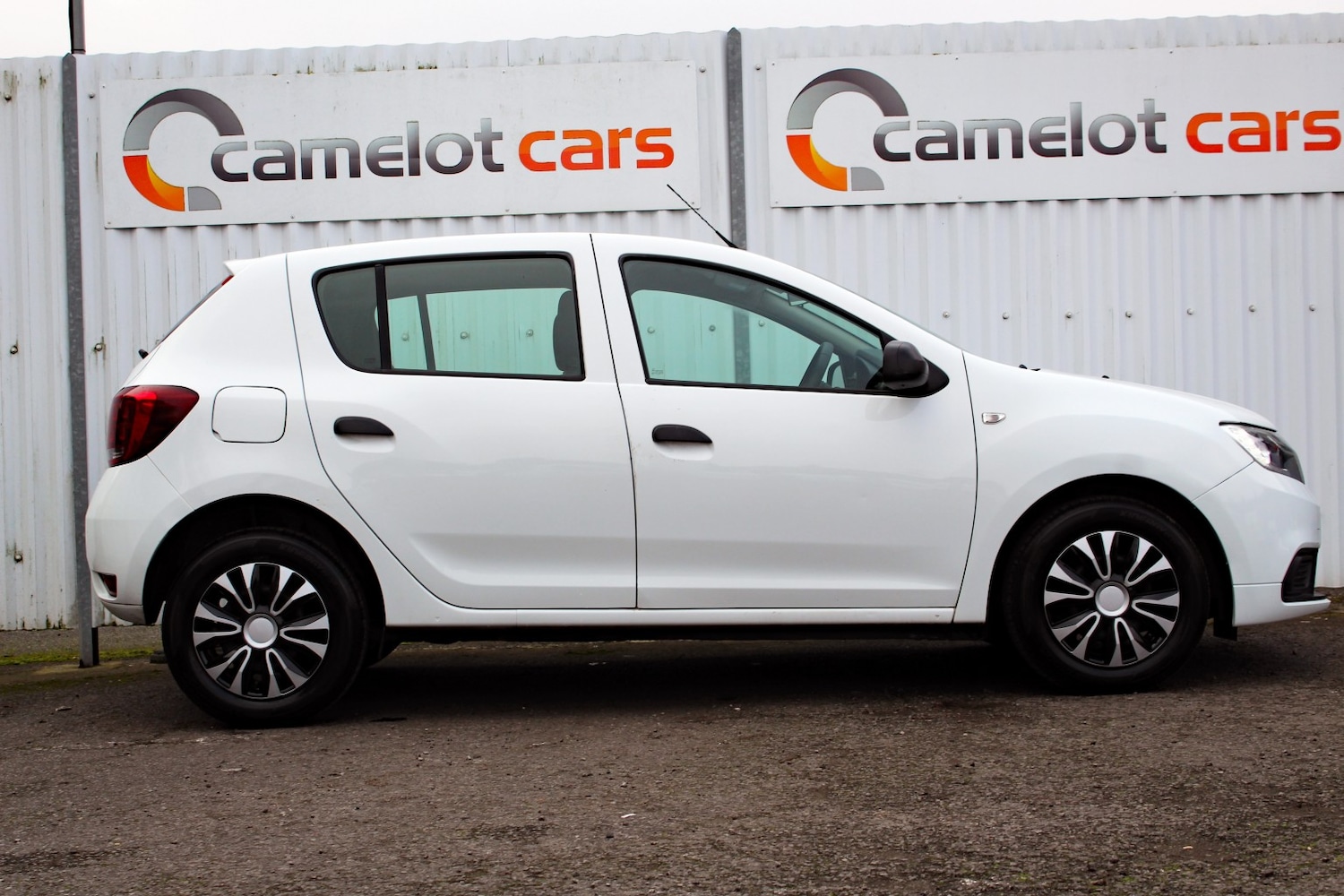 Used Dacia Sandero 2017 for sale - 77423406: Photo 6