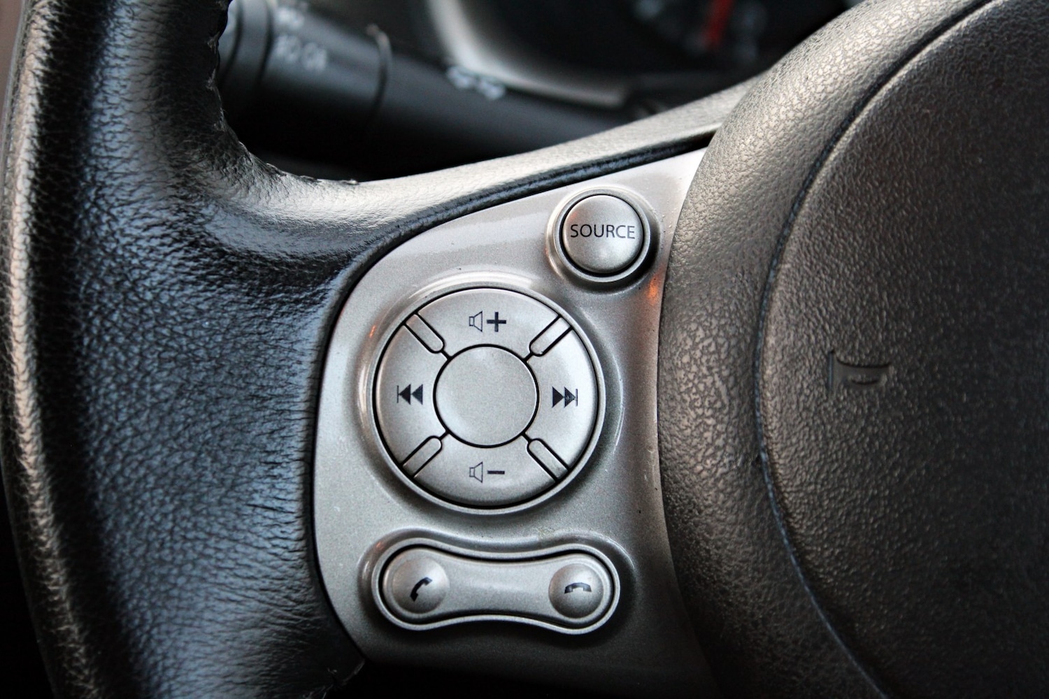 Used Nissan Micra 2012 for sale - 76837012: Photo 24