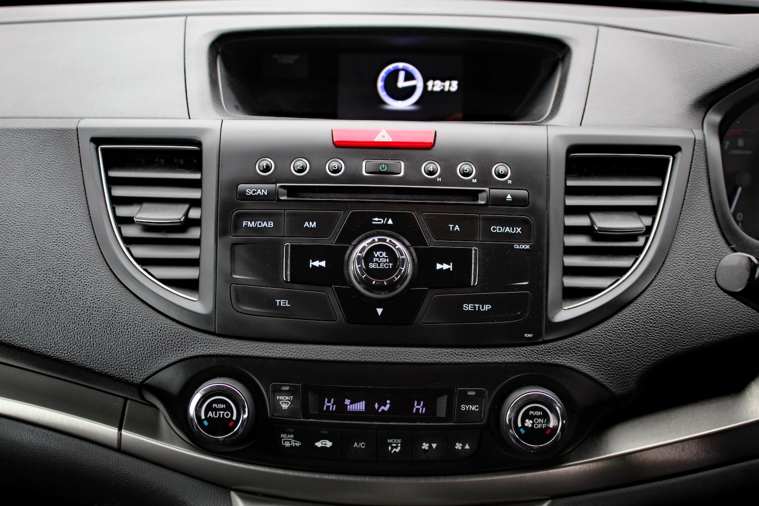 Used Honda CR-V 2015 for sale - 77303630: Photo 24