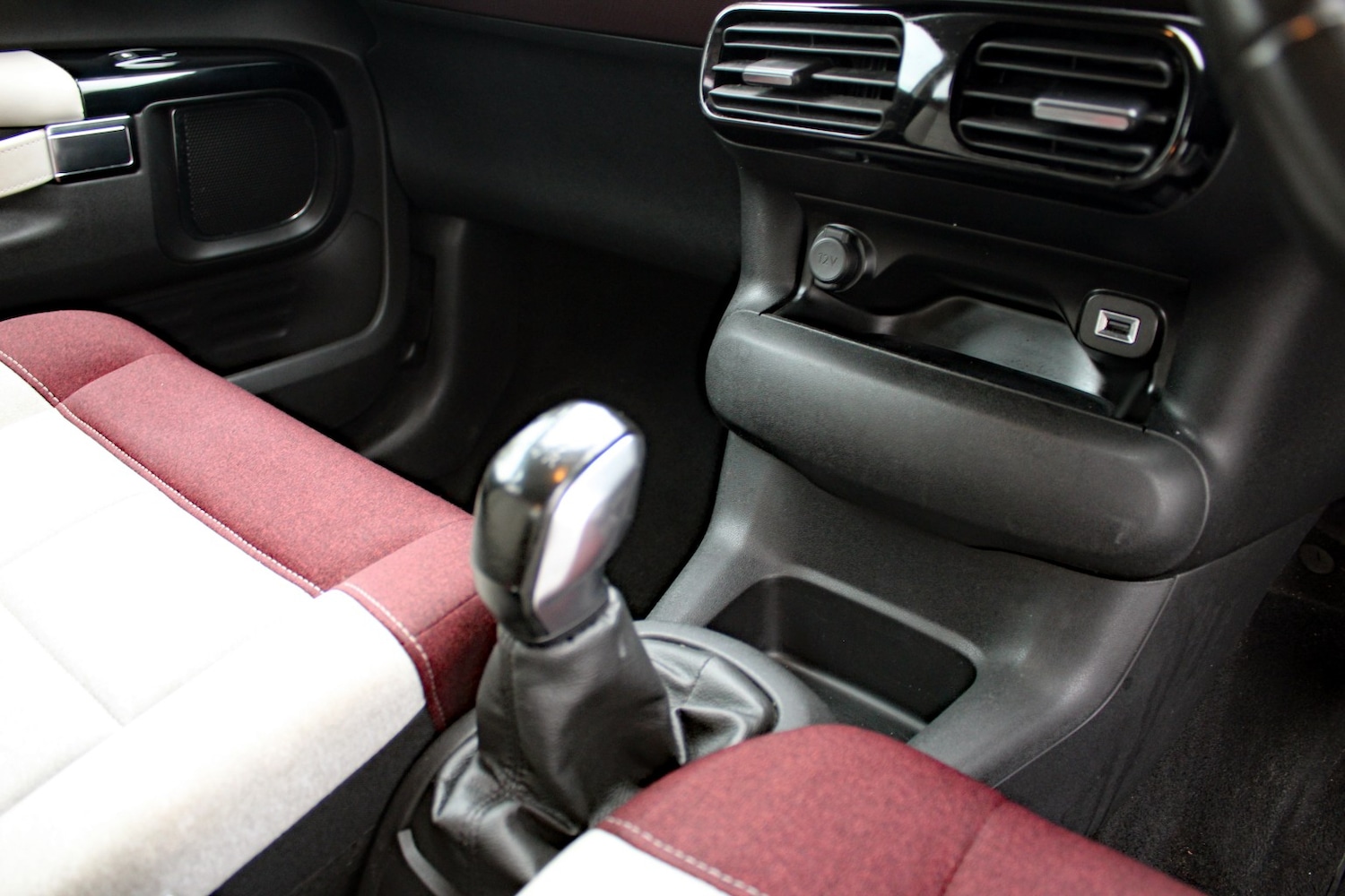 Used Citroen C4 Cactus 2018 for sale - 76565146: Photo 25