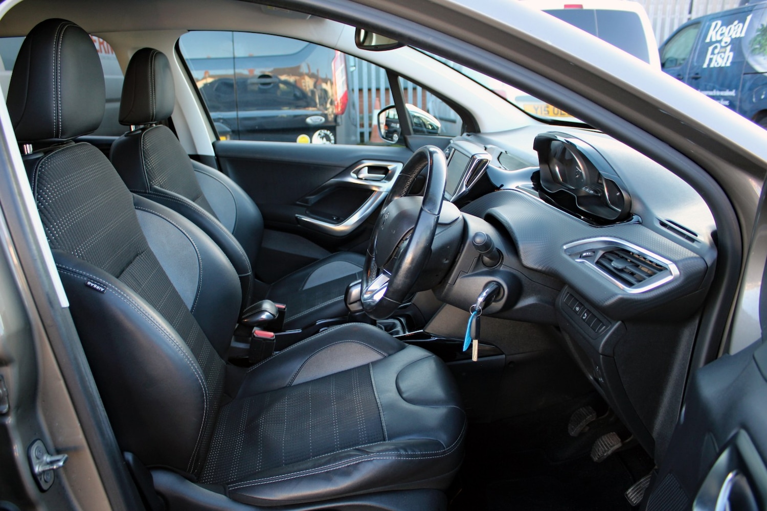 Used Peugeot 2008 2016 for sale - 76837027: Photo 15