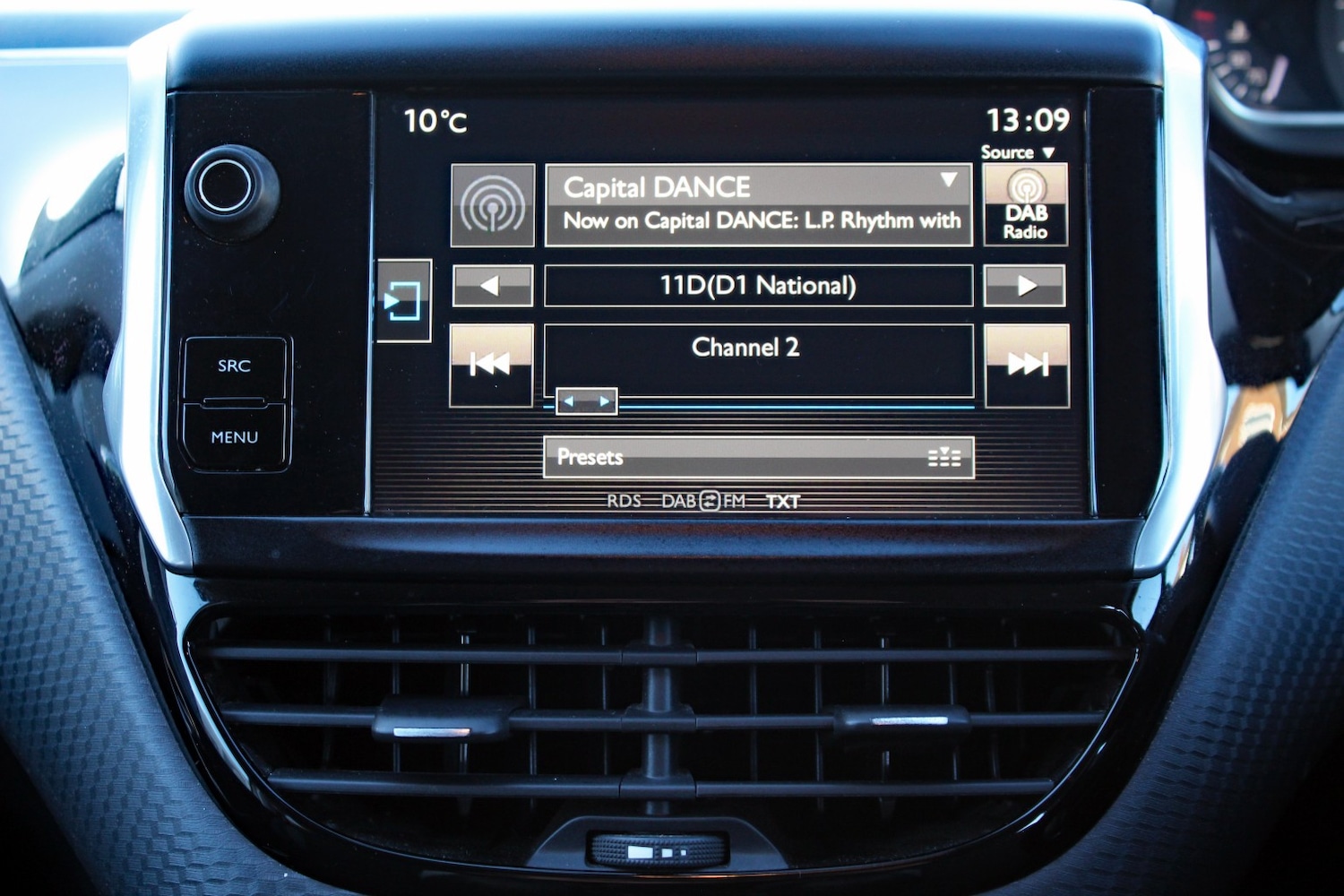 Used Peugeot 2008 2016 for sale - 76837027: Photo 25