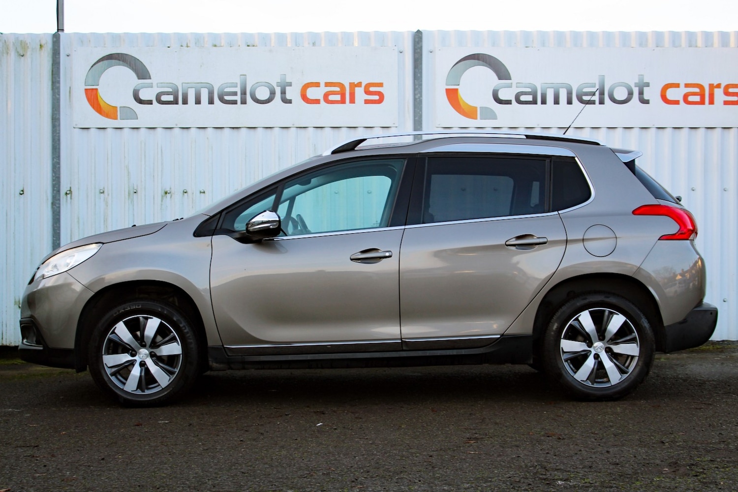 Used Peugeot 2008 2016 for sale - 76837027: Photo 5