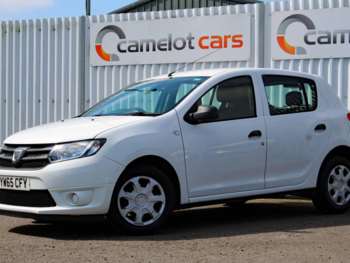 Used Dacia Sandero 2015 for sale - 74710990: Photo