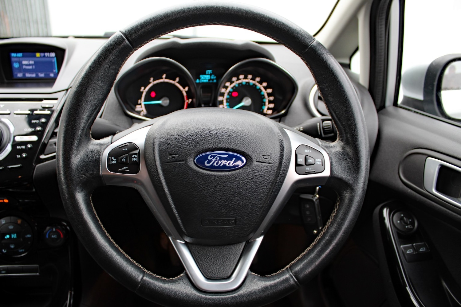 Used Ford Fiesta 2017 for sale - 76837075: Photo 23