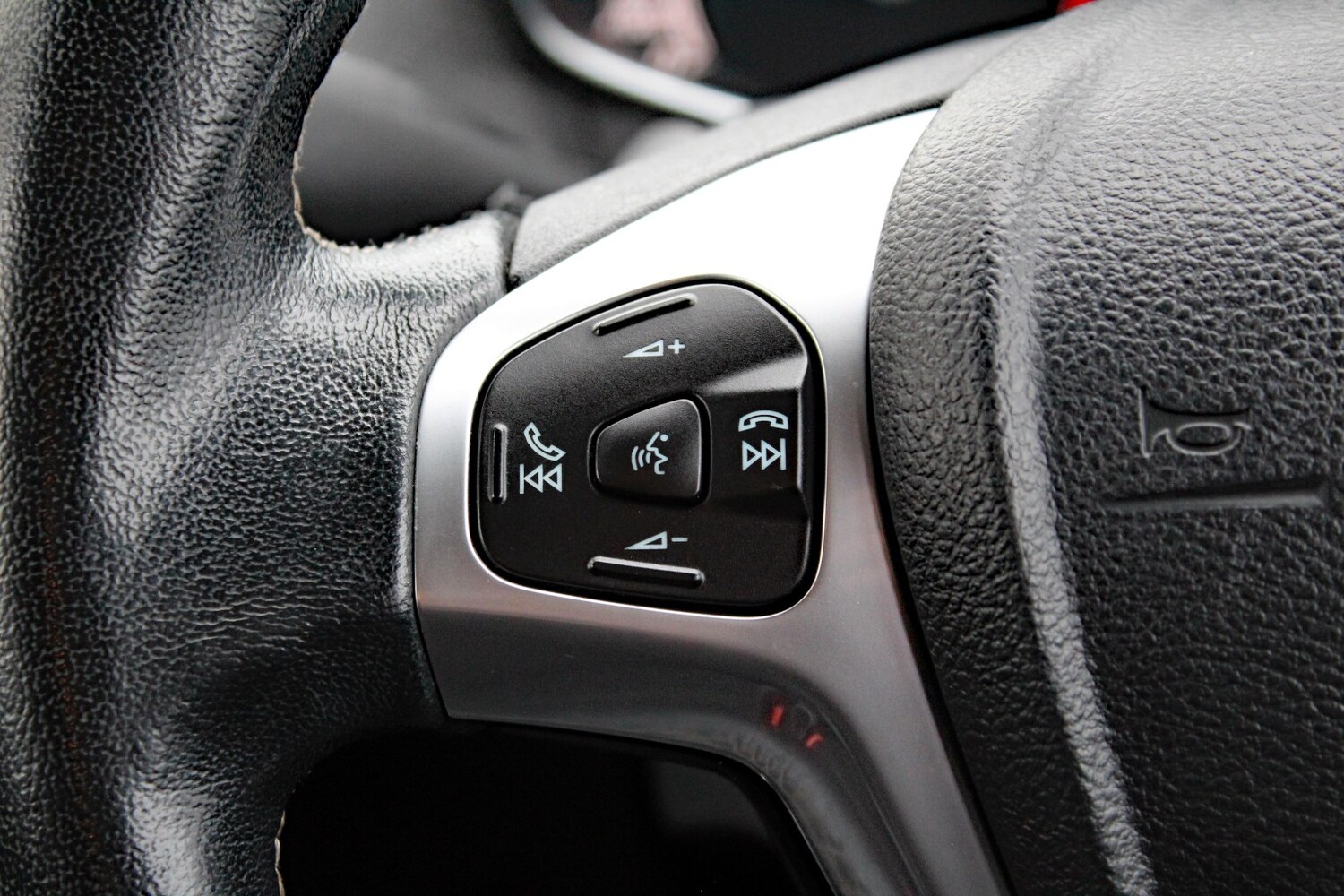 Used Ford Fiesta 2017 for sale - 76837075: Photo 26