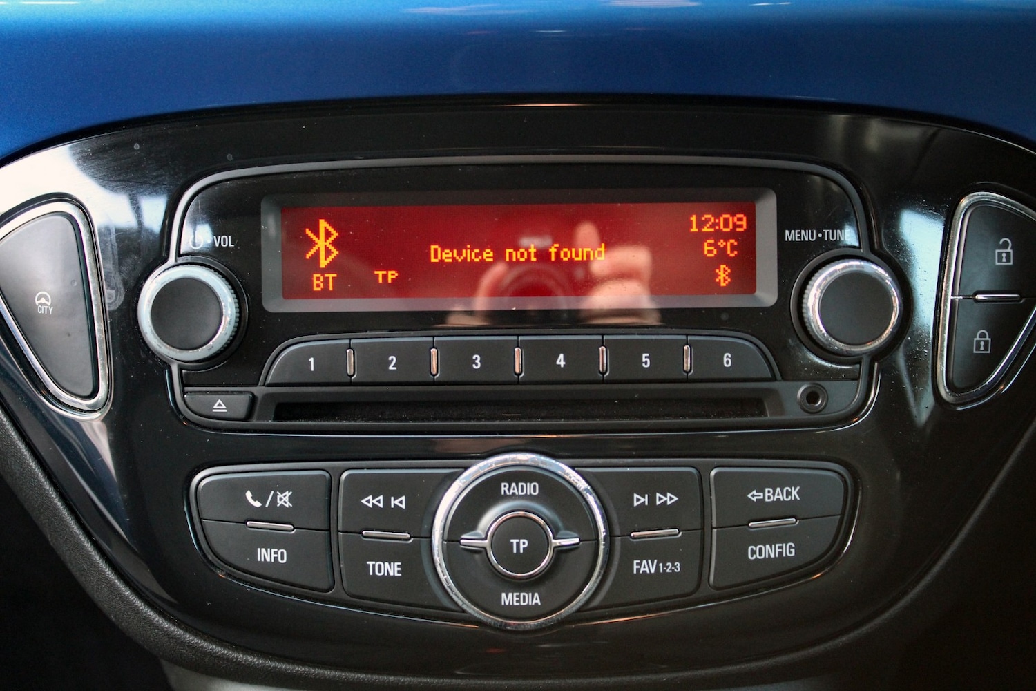 Used Vauxhall ADAM 2015 for sale - 76837085: Photo 20