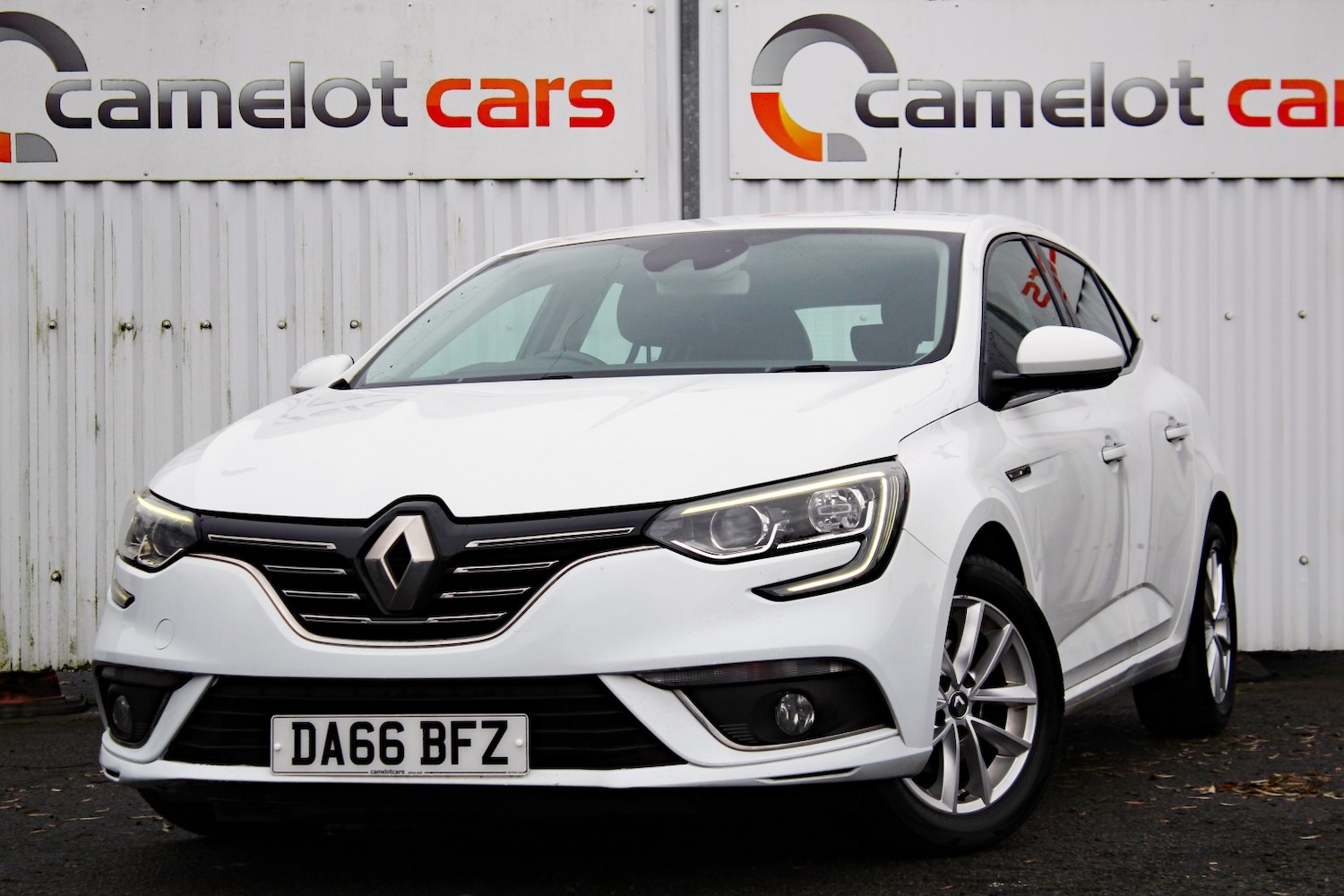 Used Renault Megane 2016 for sale - 76884834: Photo 1