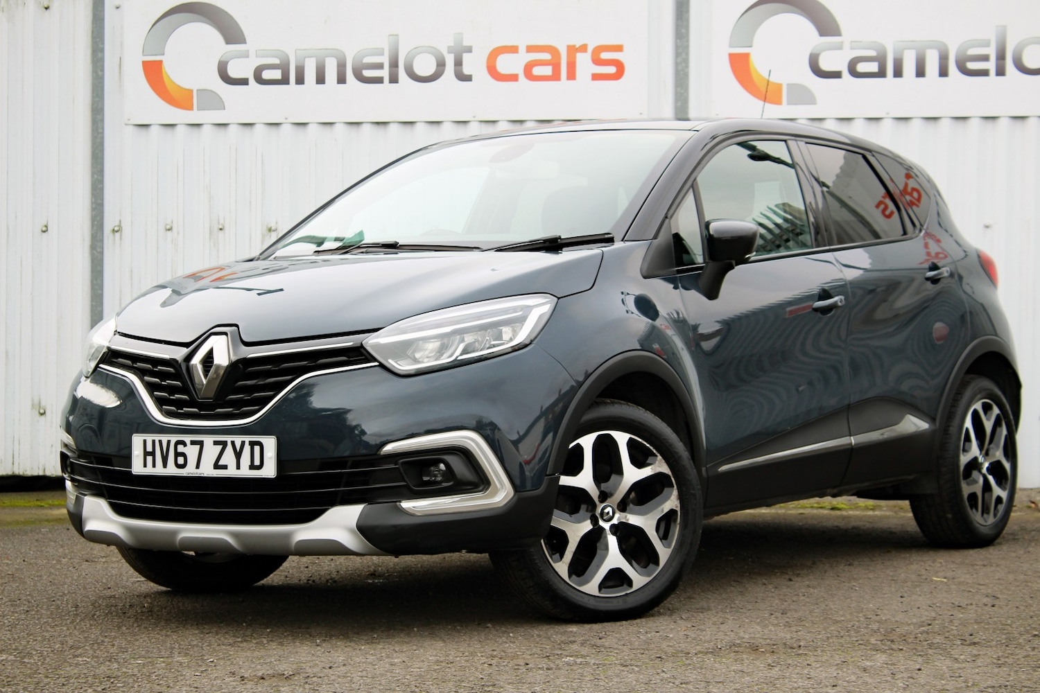Used Renault Captur 2017 for sale - 76430866: Photo 2