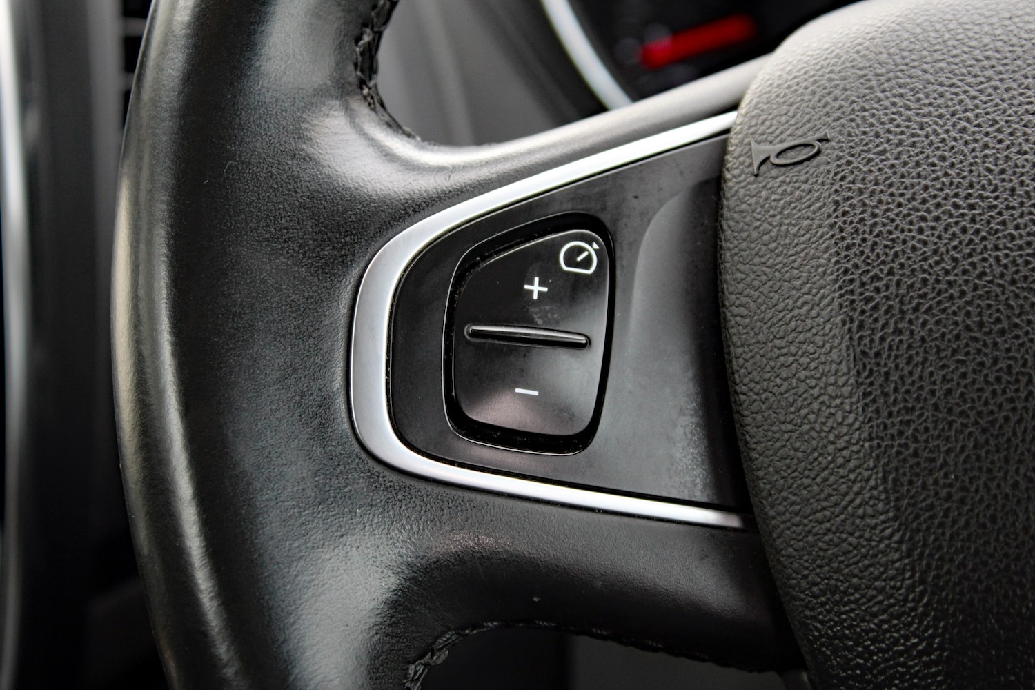 Used Renault Captur 2017 for sale - 76430866: Photo 26