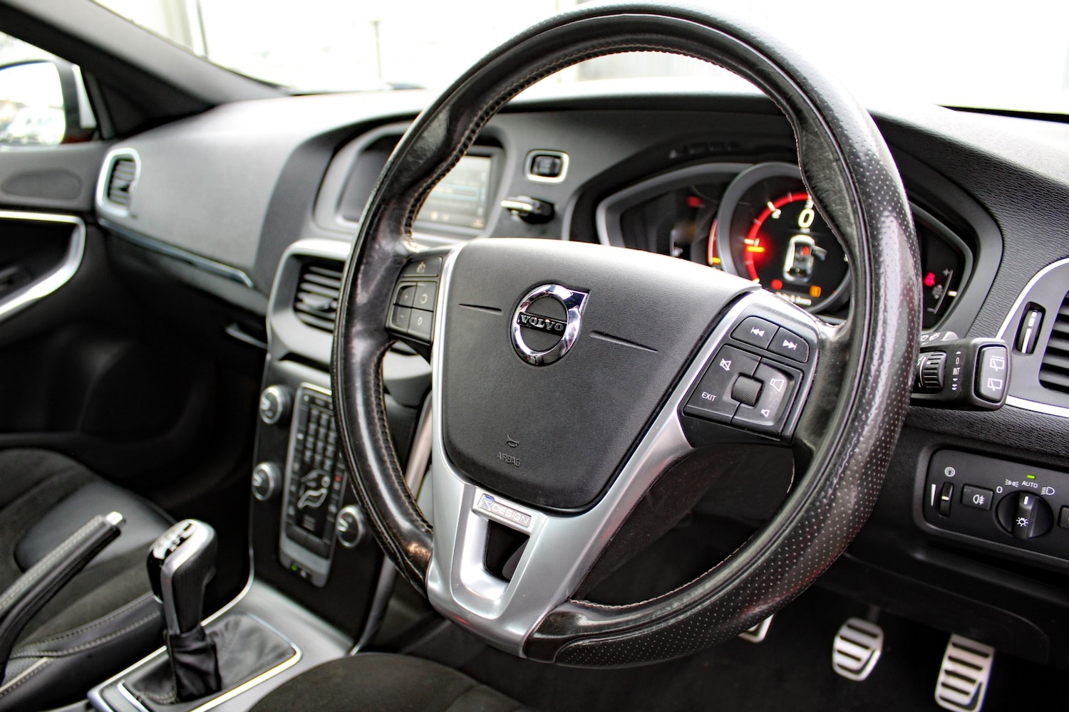 Used Volvo V40 2016 for sale - 77423336: Photo 17