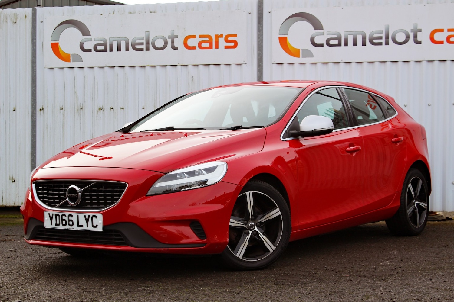 Used Volvo V40 2016 for sale - 77423336: Photo 2