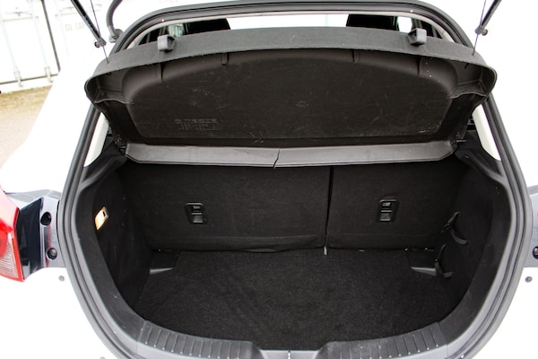 Used Mazda Mazda2 2017 for sale - 76313963: Photo 13