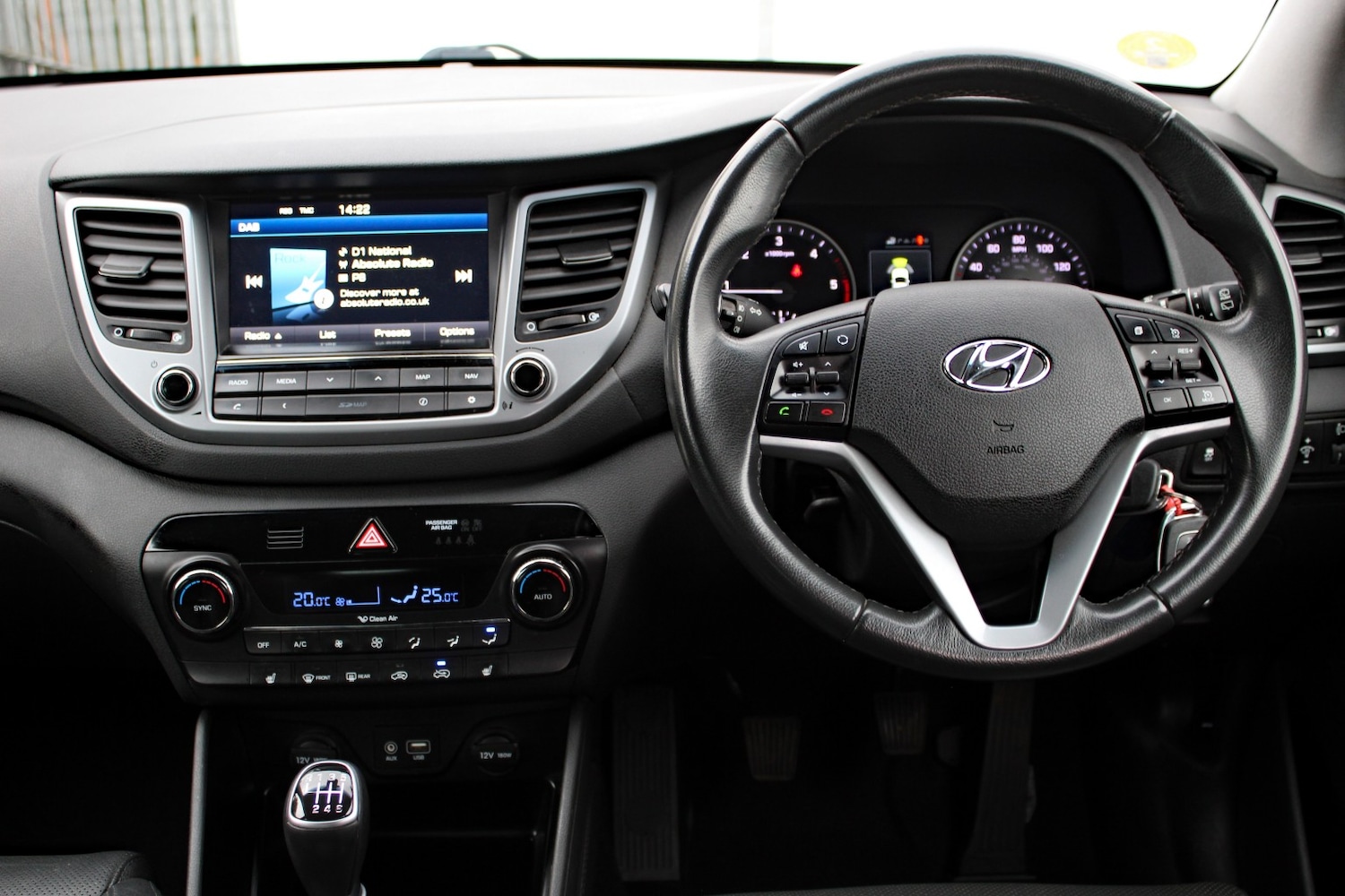 Used Hyundai TUCSON 2017 for sale - 76591601: Photo 19