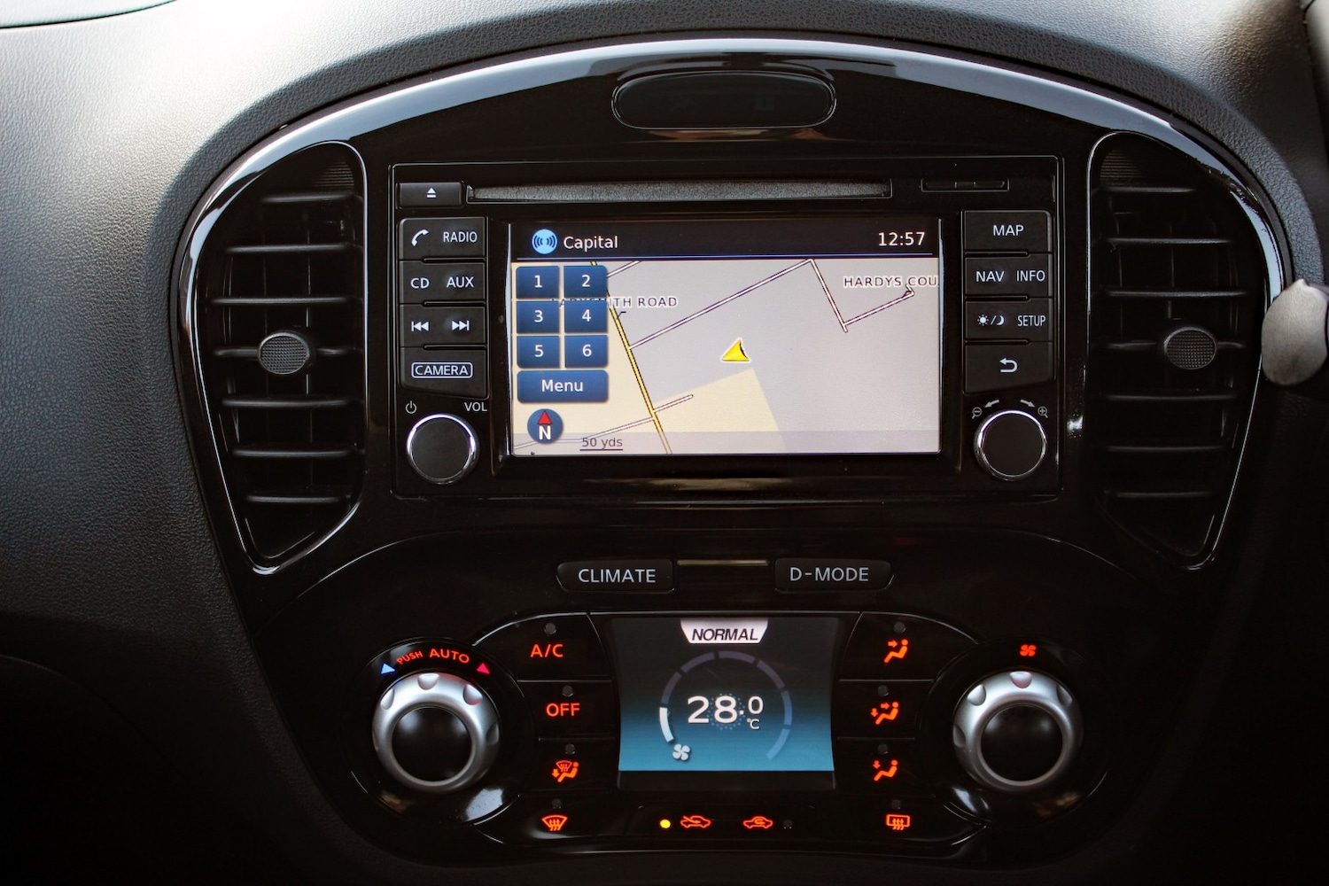 Used Nissan Juke 2014 for sale - 76712409: Photo 20