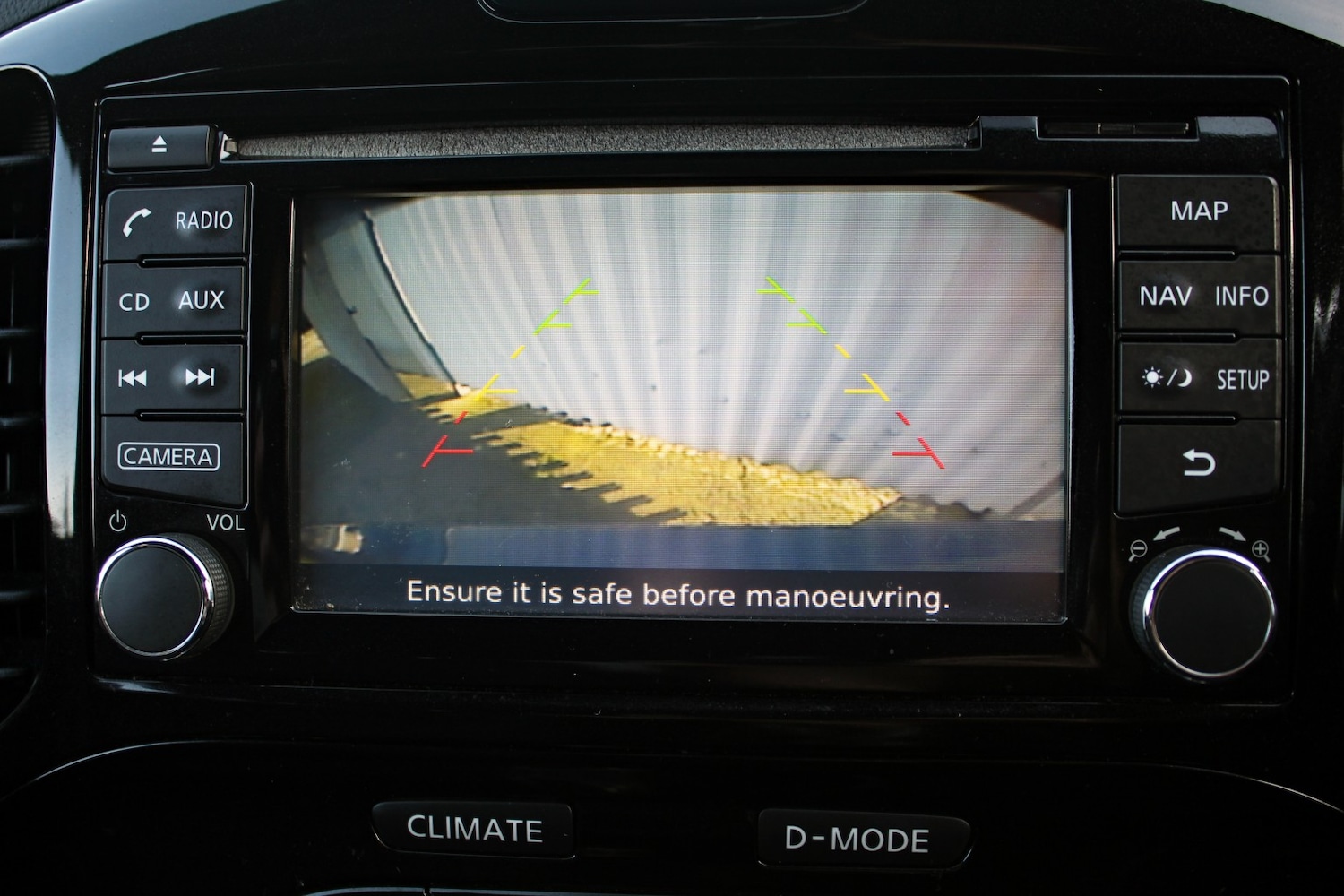 Used Nissan Juke 2014 for sale - 76712409: Photo 25