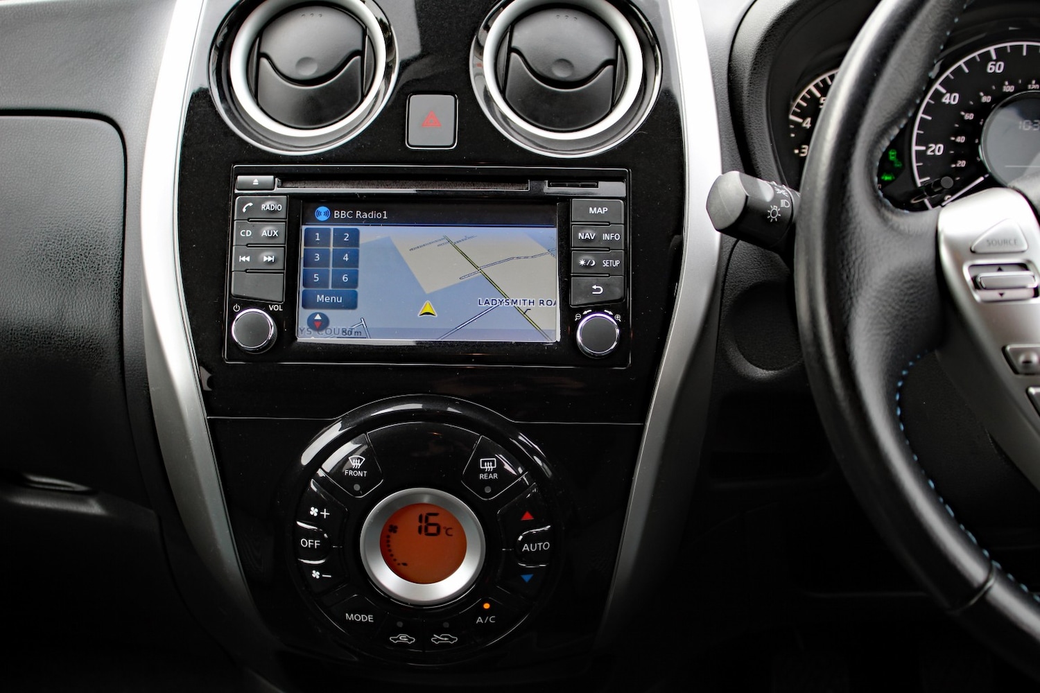 Used Nissan Note 2015 for sale - 76070333: Photo 20