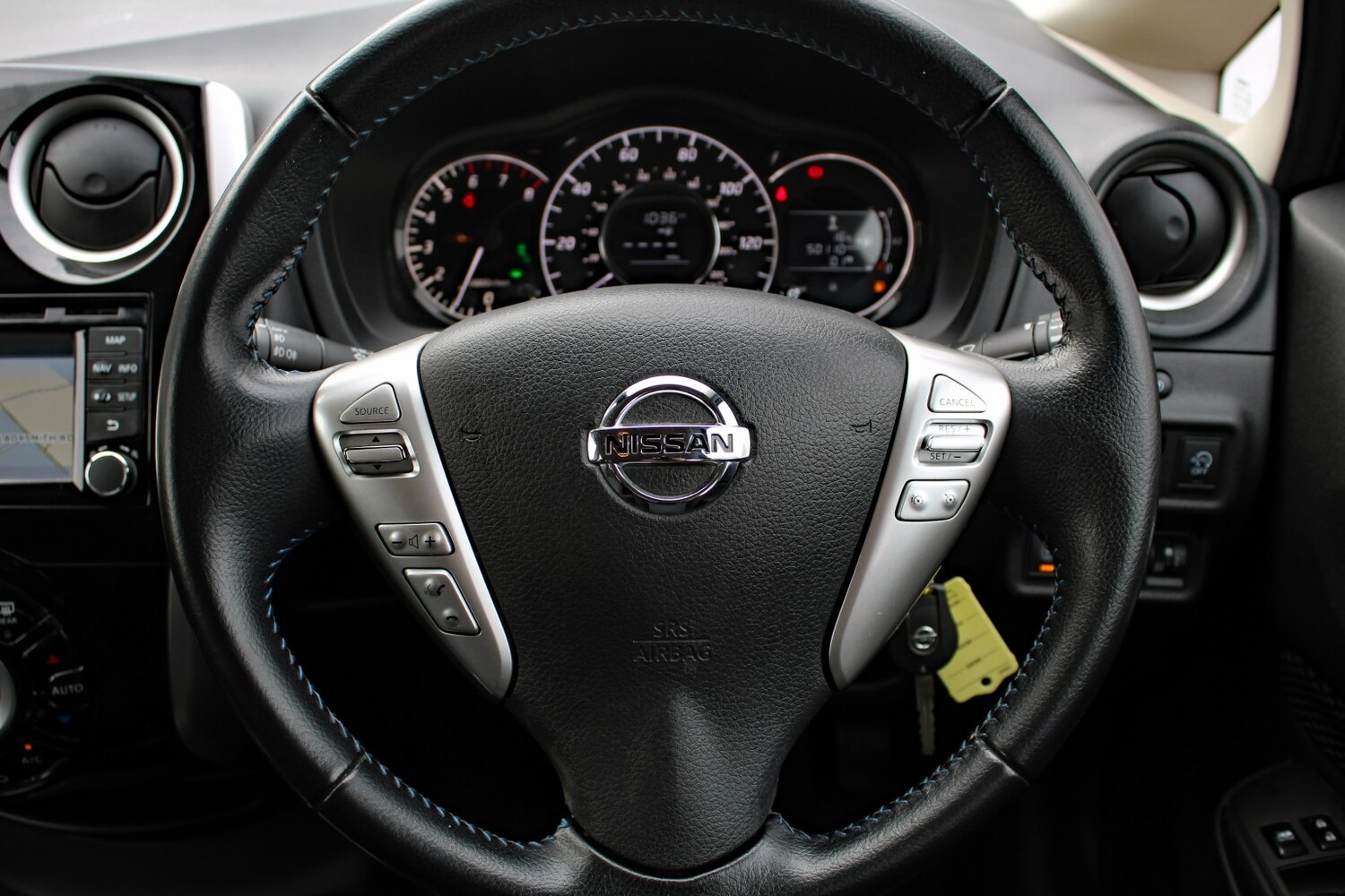 Used Nissan Note 2015 for sale - 76070333: Photo 24