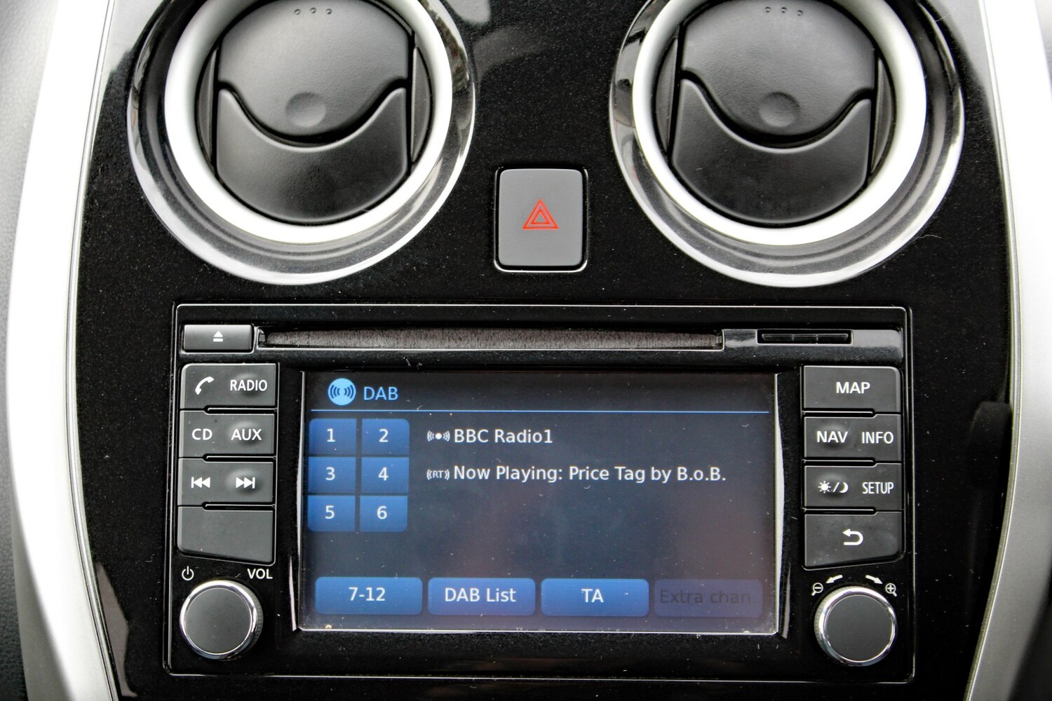 Used Nissan Note 2015 for sale - 76070333: Photo 26