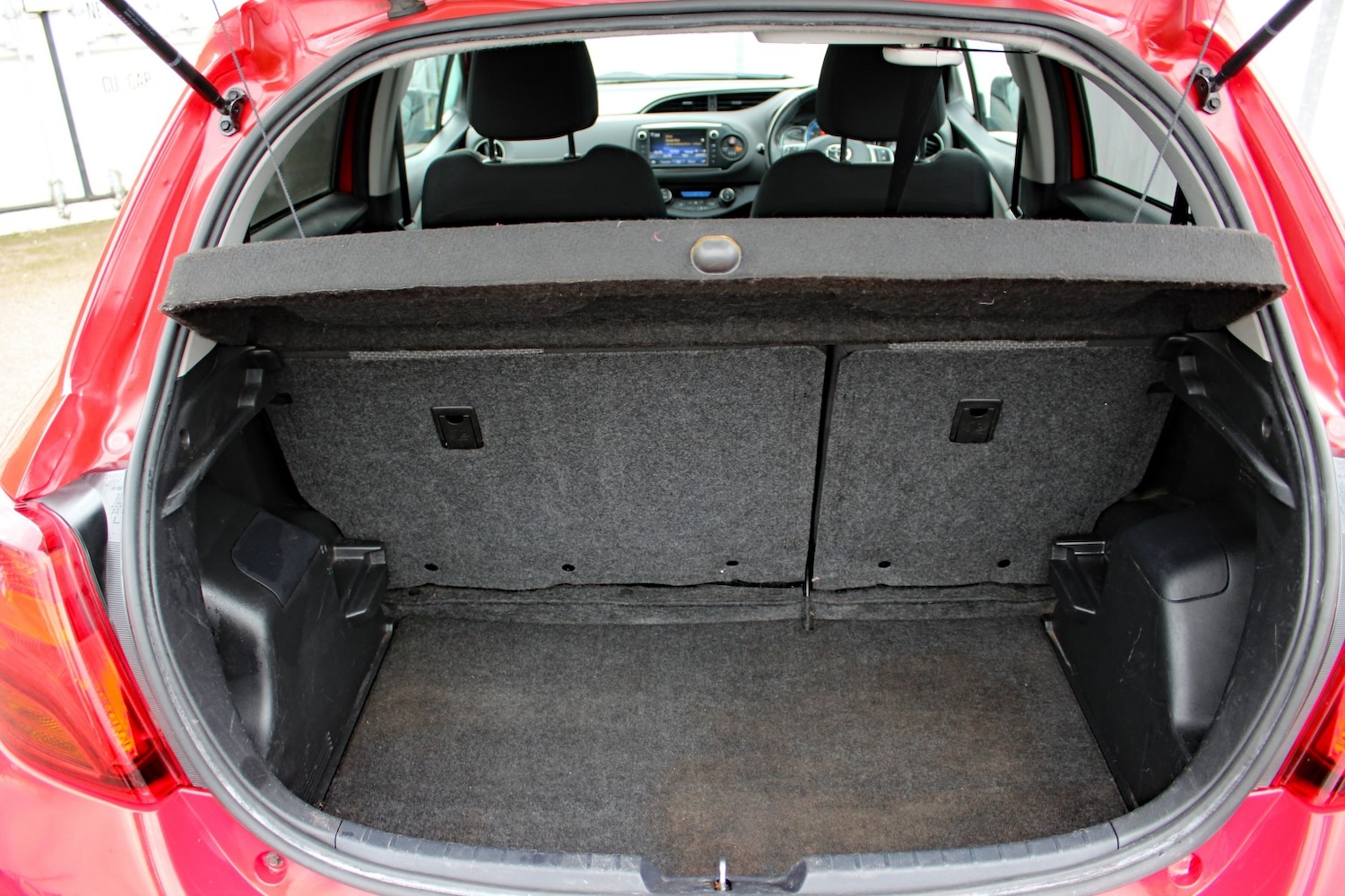 Used Toyota Yaris 2016 for sale - 76225213: Photo 13