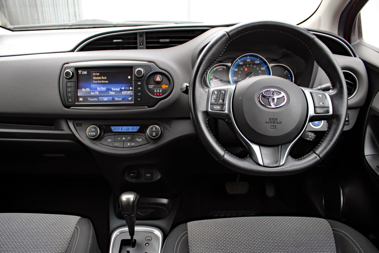 Used Toyota Yaris 2016 for sale - 76225213: Photo 19