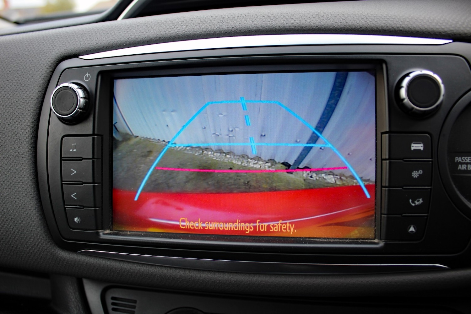 Used Toyota Yaris 2016 for sale - 76225213: Photo 23