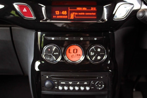 Used Citroen DS3 2015 for sale - 74955752: Photo 23