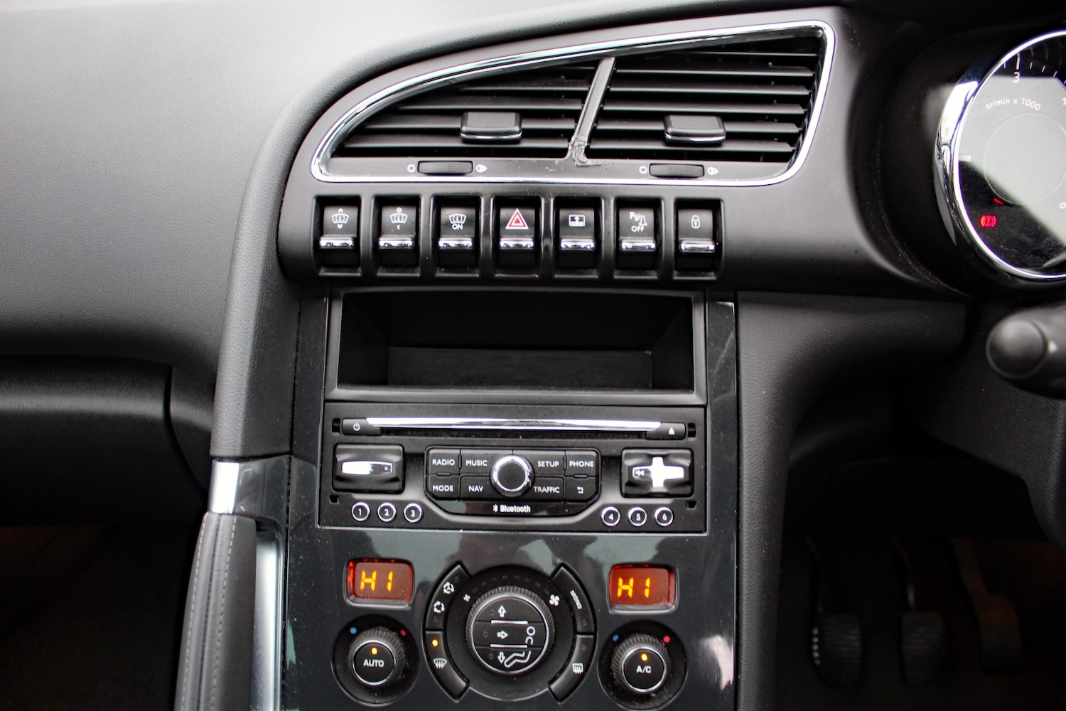 Used Peugeot 3008 2015 for sale - 77478072: Photo 23