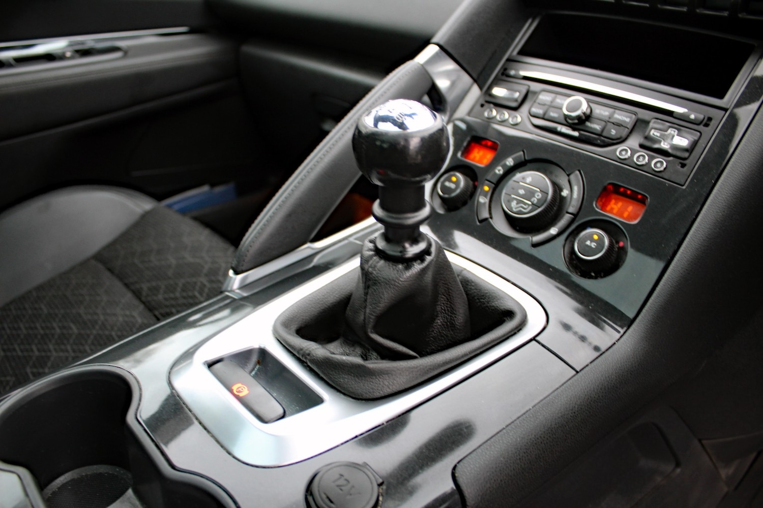 Used Peugeot 3008 2015 for sale - 77478072: Photo 24