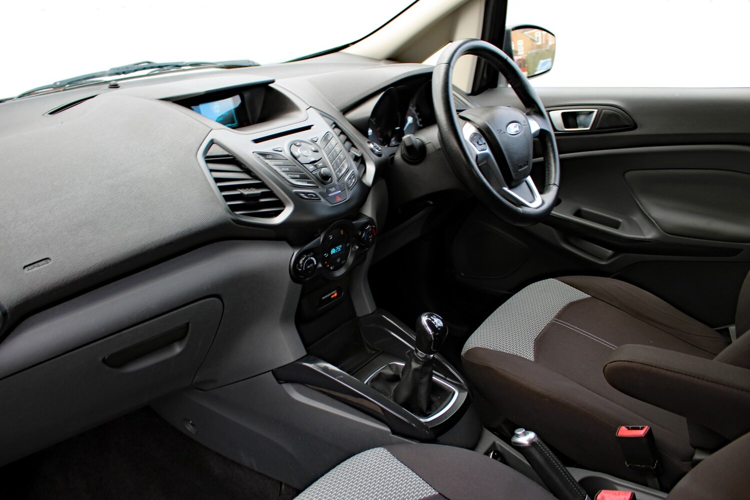 Used Ford Ecosport 2014 for sale - 77891596: Photo 17