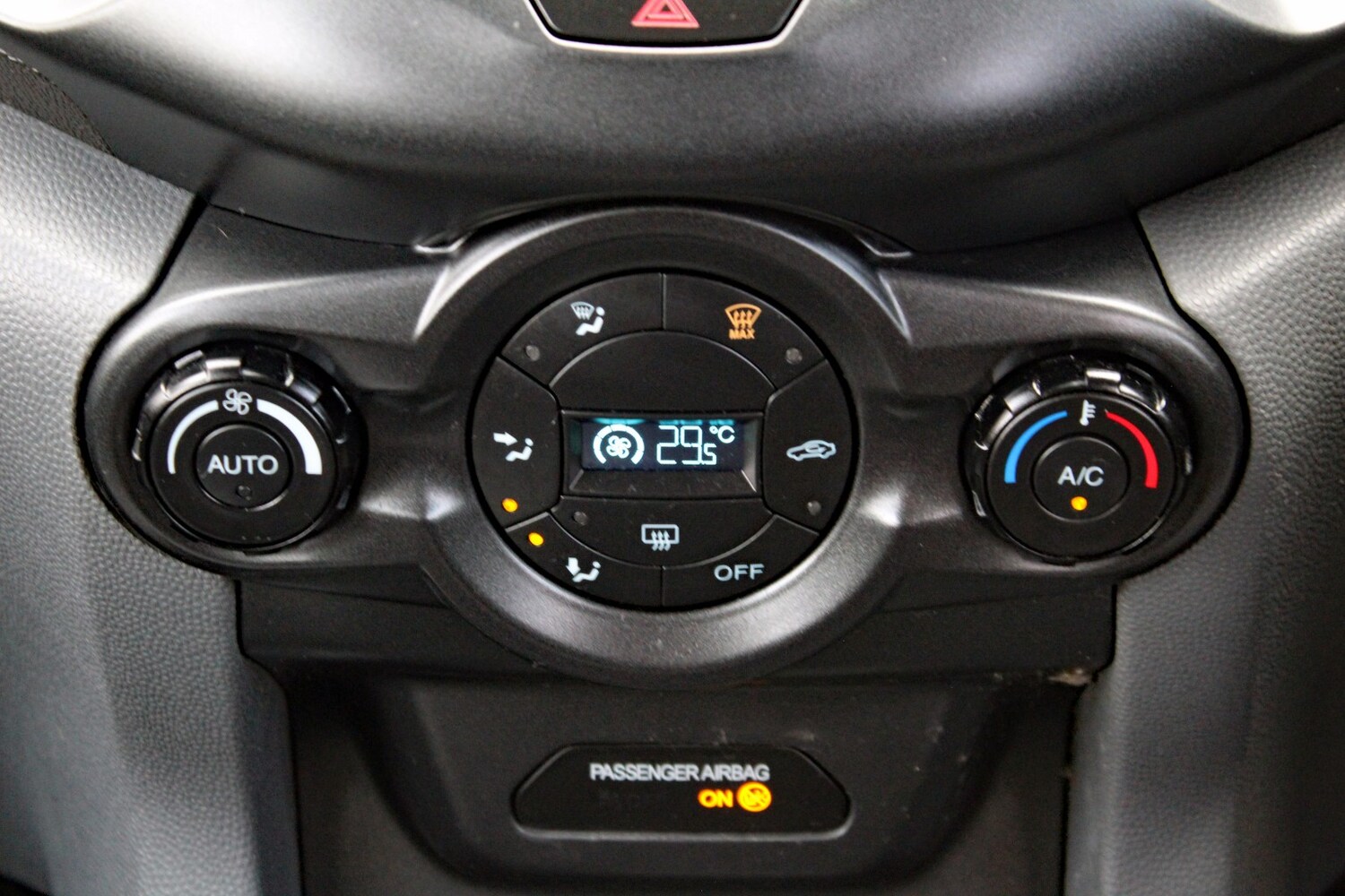 Used Ford Ecosport 2014 for sale - 77891596: Photo 24