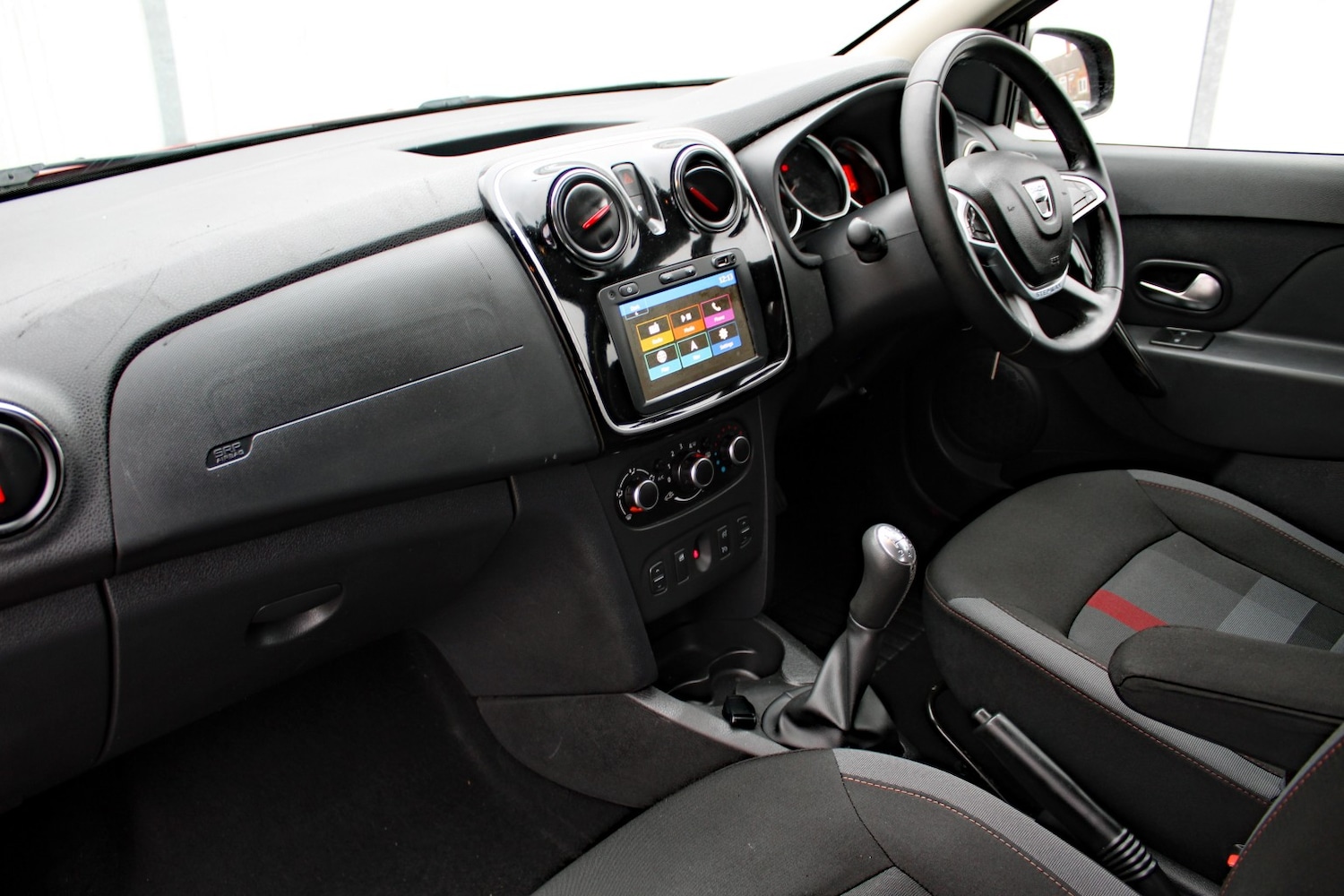 Used Dacia Sandero Stepway 2020 for sale - 77423324: Photo 19