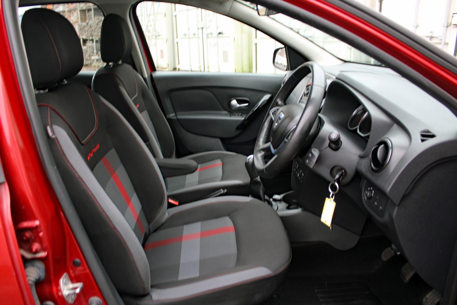 Used Dacia Sandero Stepway 2020 for sale - 77342610: Photo 15